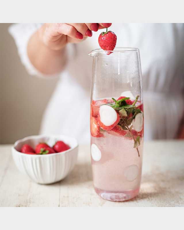 Drop Pitcher
